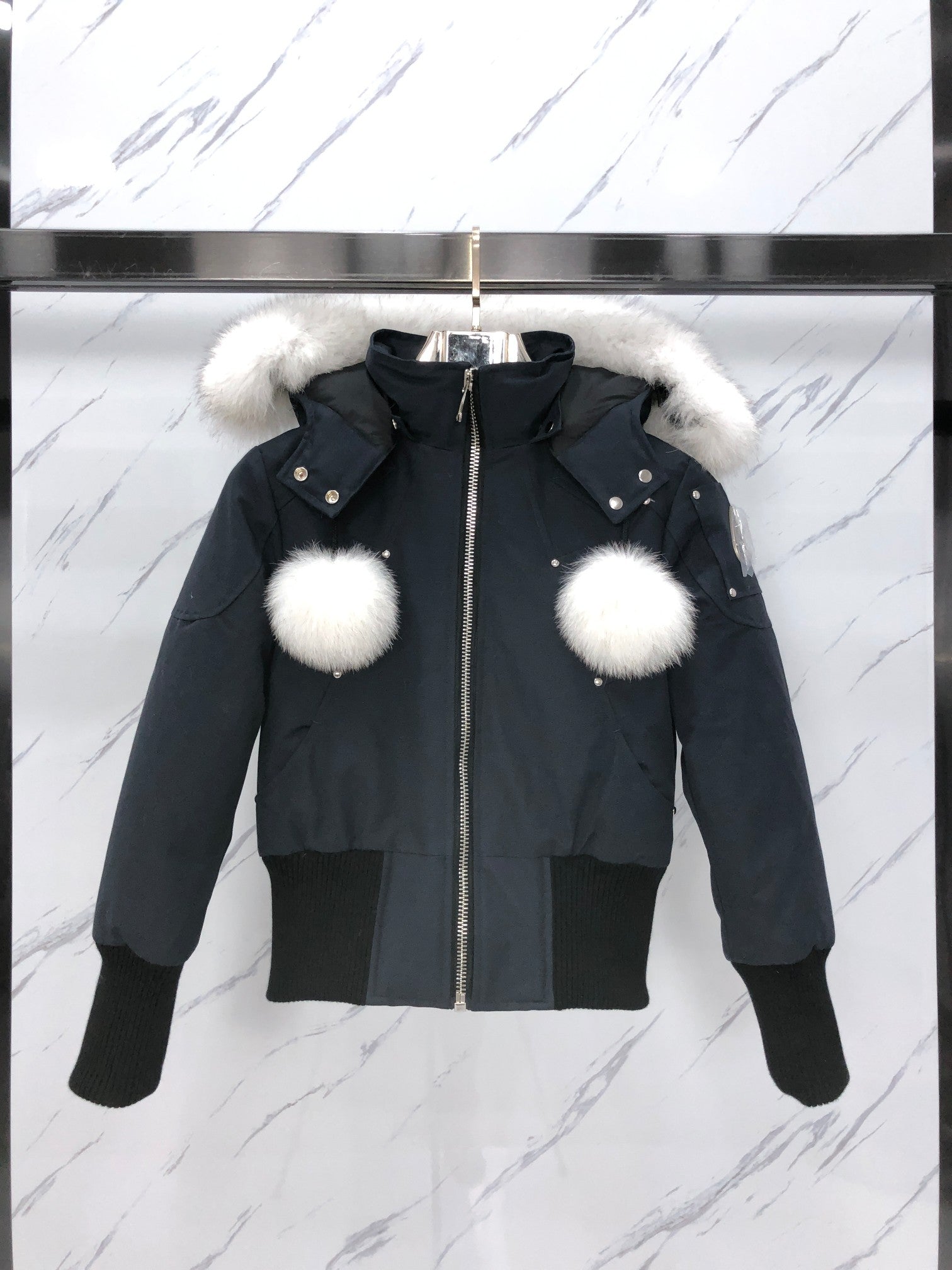 Women's MOOSEKNUCKLES Stag Lake Down Jacket - Waterproof & Windproof