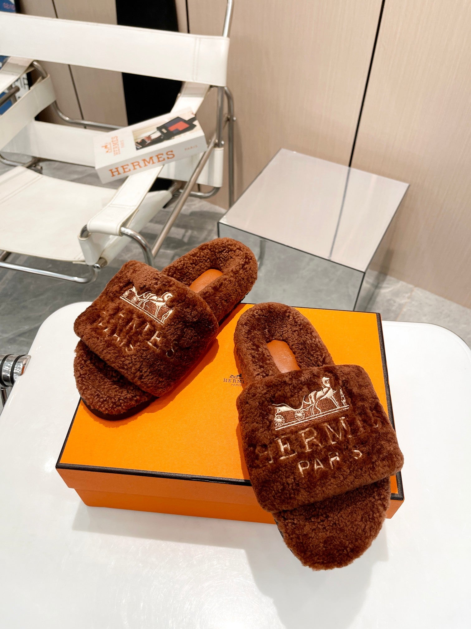 2023 HermÃ¨s Embroidered Lamb Wool Slippers for Couples