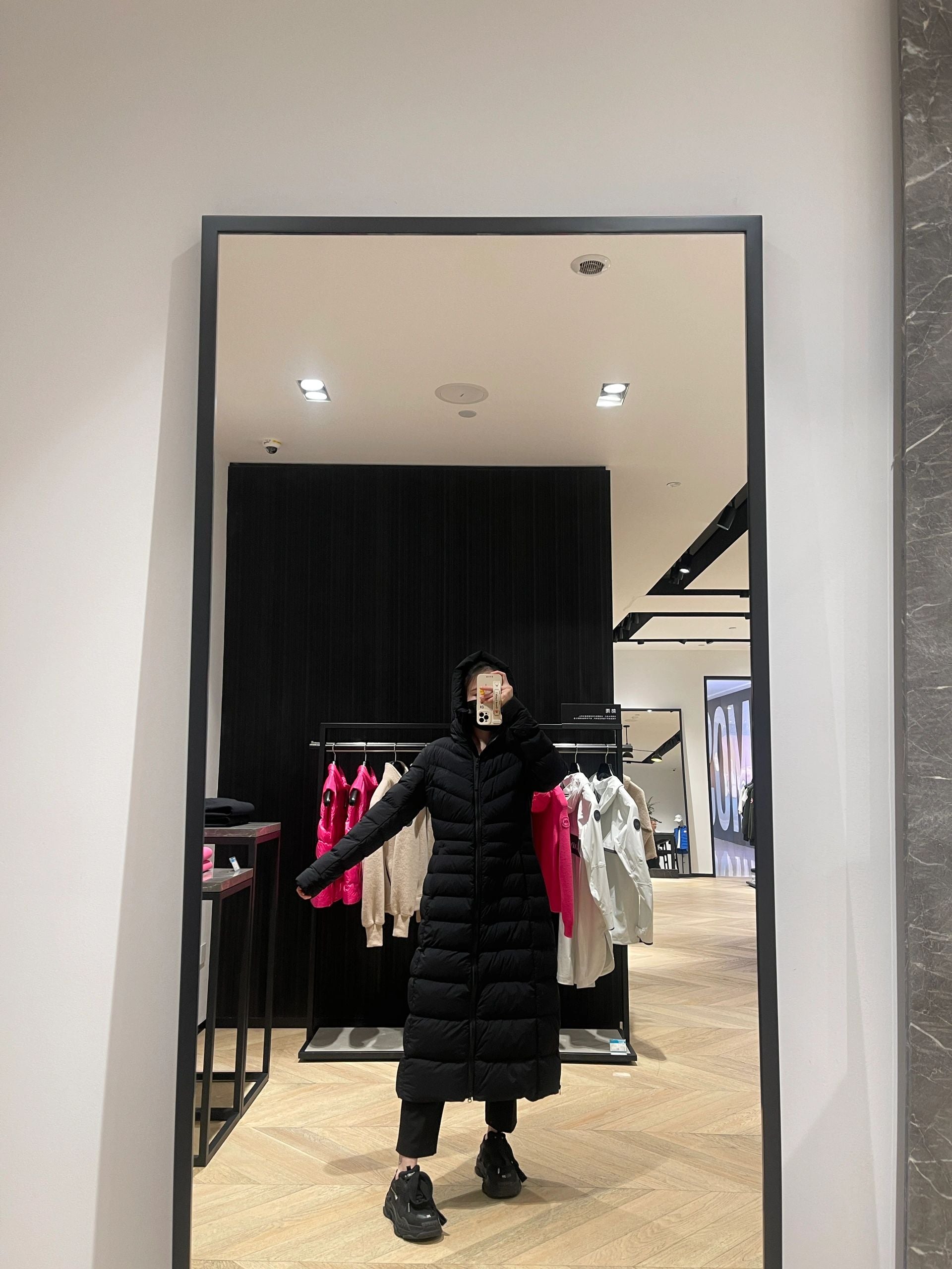 Canada Goose Women's Extra Long Down Jacket - Ultra Lightweight Goose Down