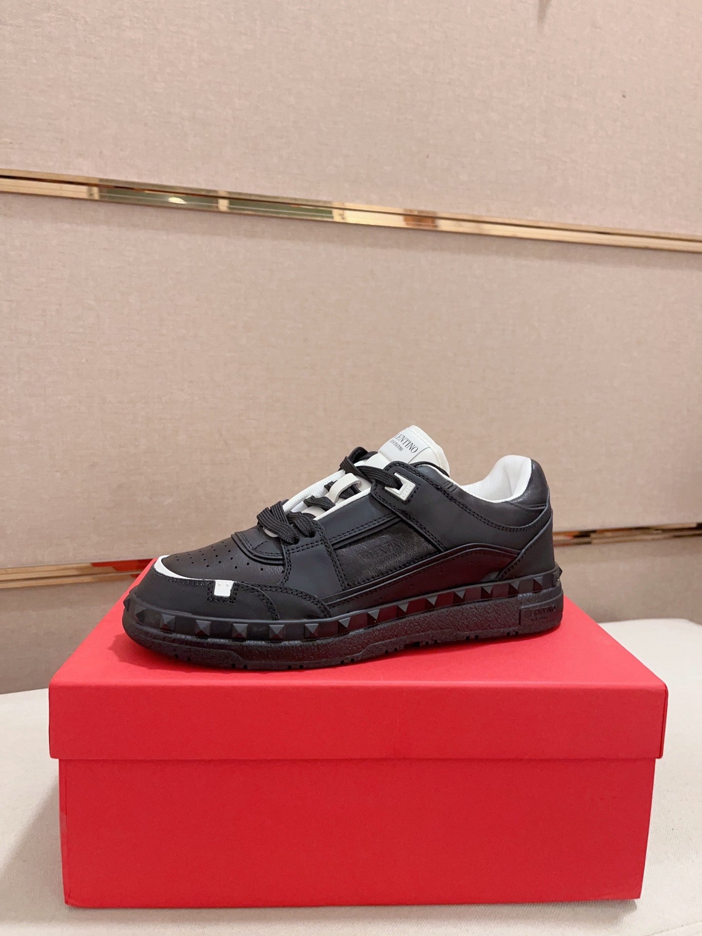Valentino Casual Sports Shoes - Premium Quality & Comfort