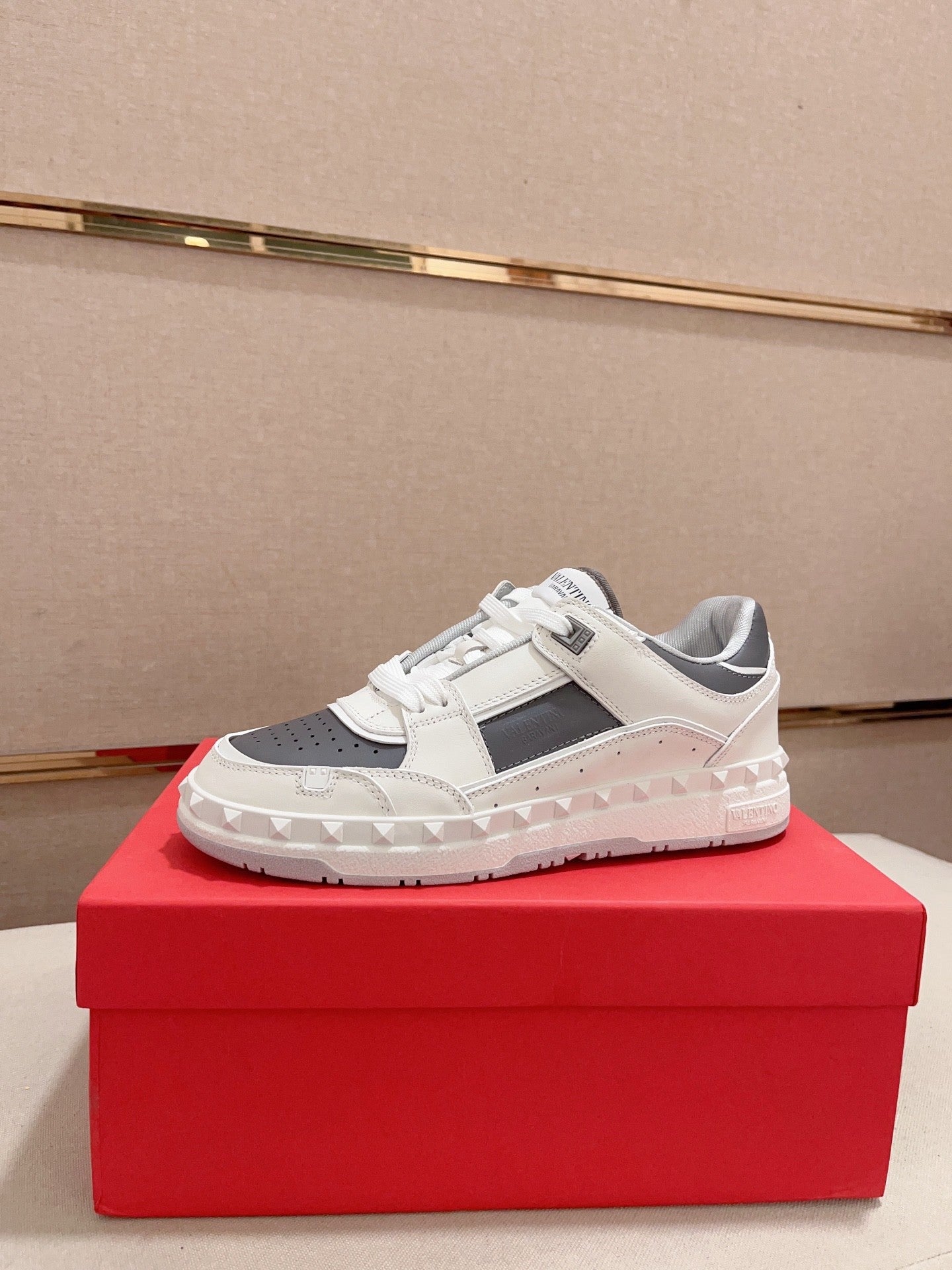 Valentino Casual Sports Sneakers - Premium Comfort & Style