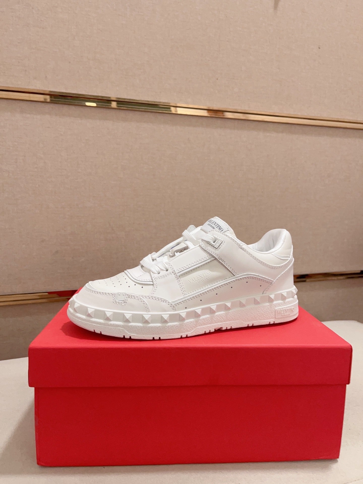 Valentino Fashionable Casual Sports Shoes - Premium Comfort and Design