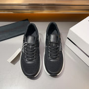 Elevated GIV 1 Men's Casual Sneakers - Stylish Thick-Soled Design