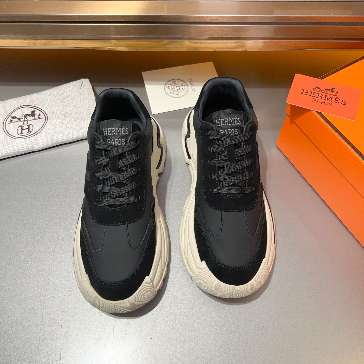 HermÃ¨s Hugo Men's Thick-Soled Sneakers â€“ Stylish & Comfortable