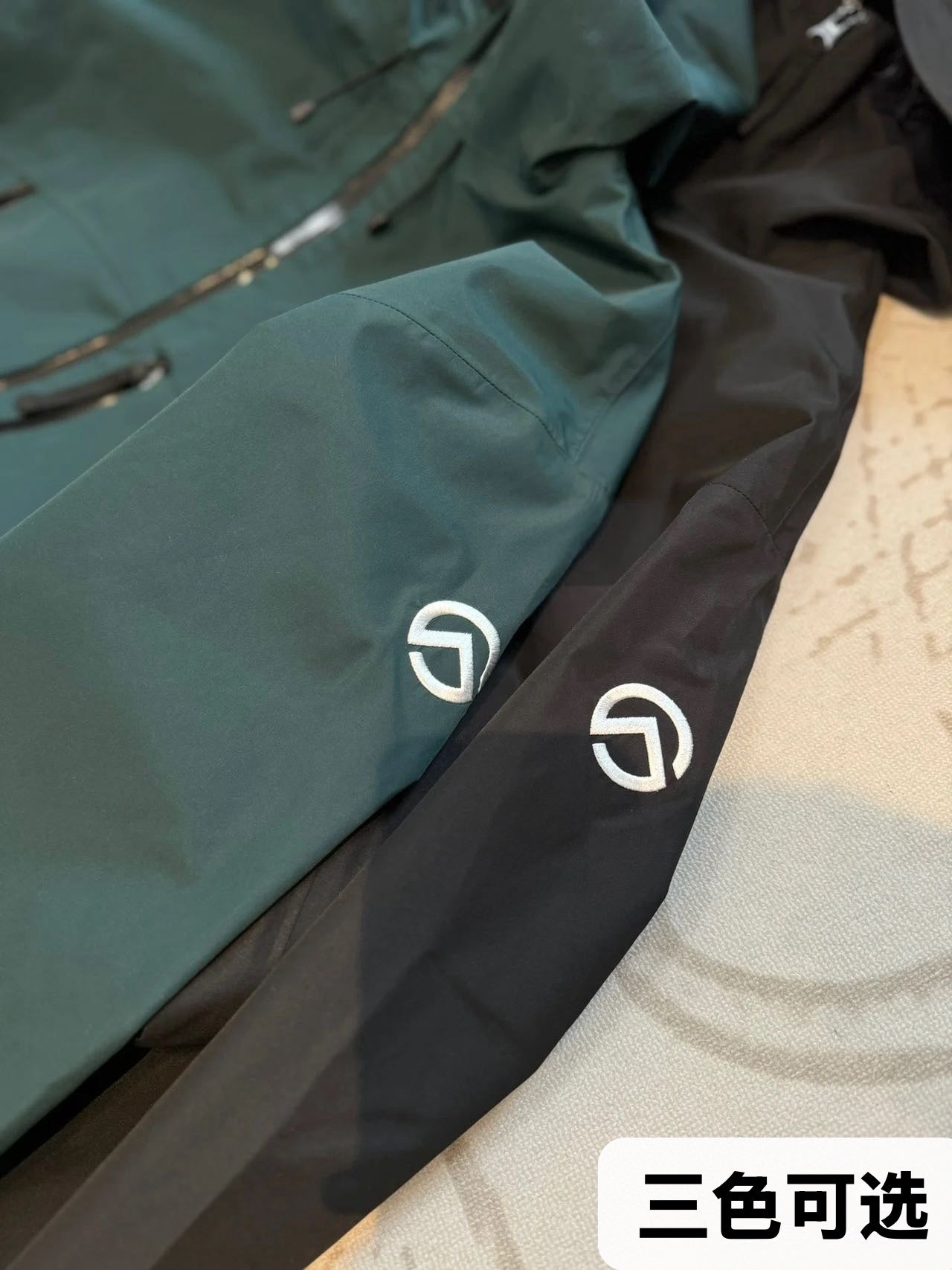 The North Face Peak Series Unisex Waterproof Hard Shell Jacket