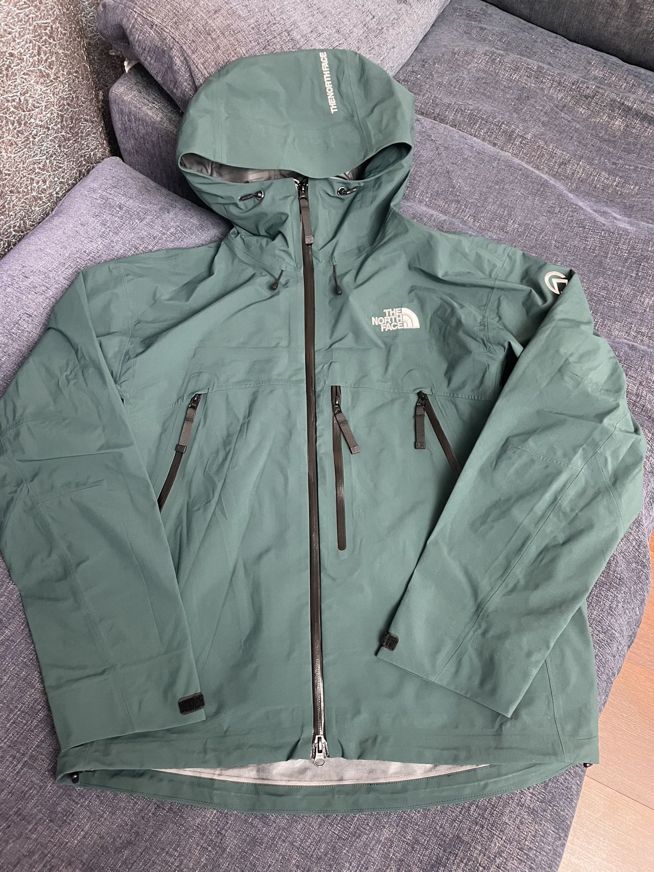 The North Face Pinnacle Series Waterproof Hard Shell Jacket
