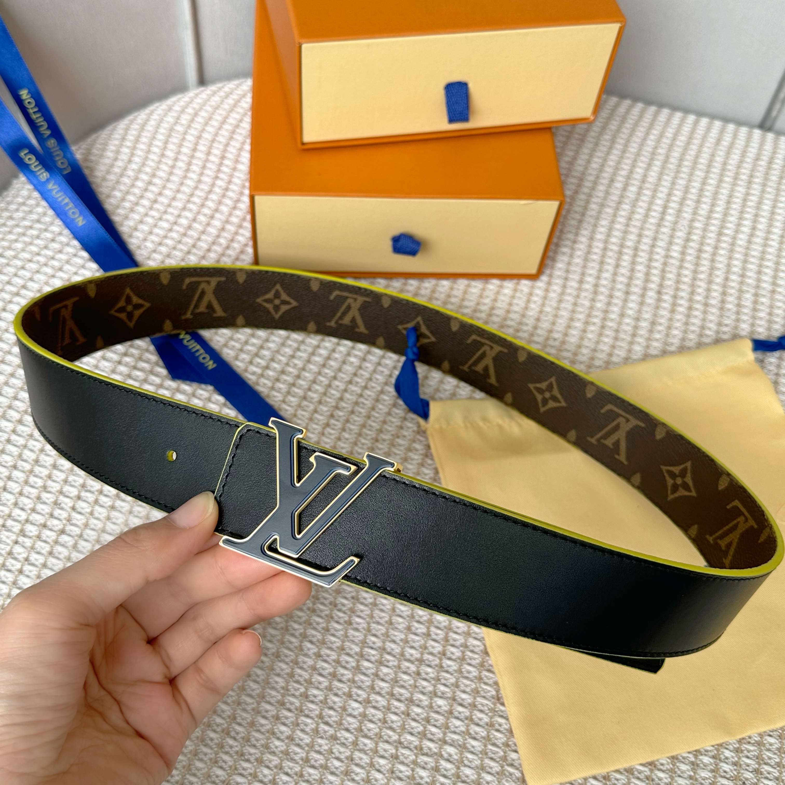Louis Vuitton Premium Reversible 40mm Canvas Belt