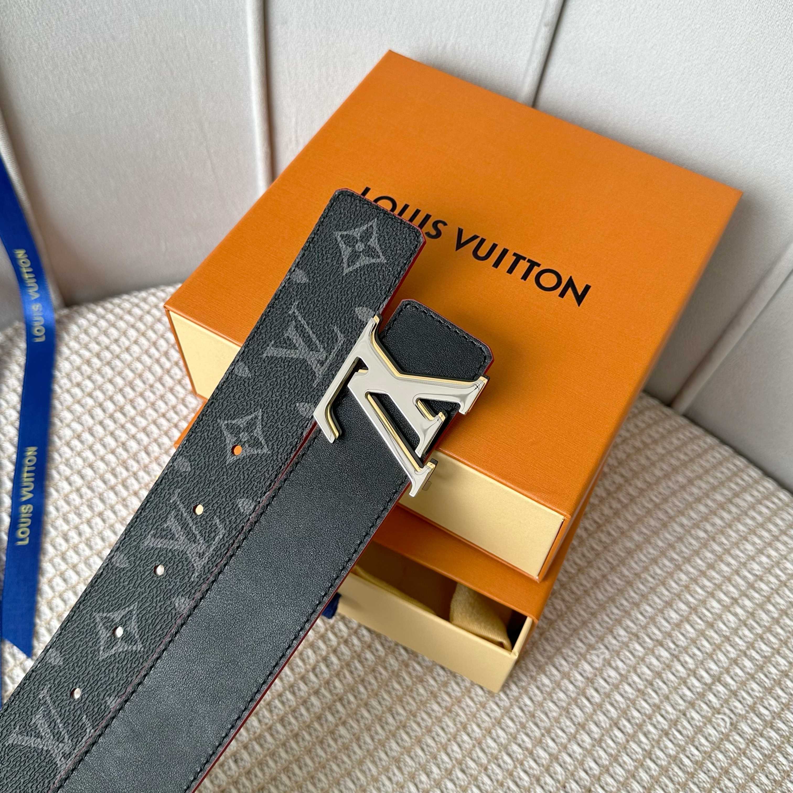 Louis Vuitton Reversible 40mm Canvas and Calfskin Belt
