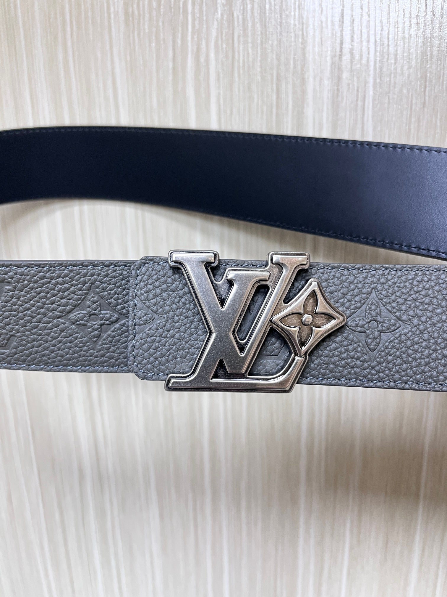 Premium 4.0mm Calf Embossed Reversible Belt with High-Quality Buckles