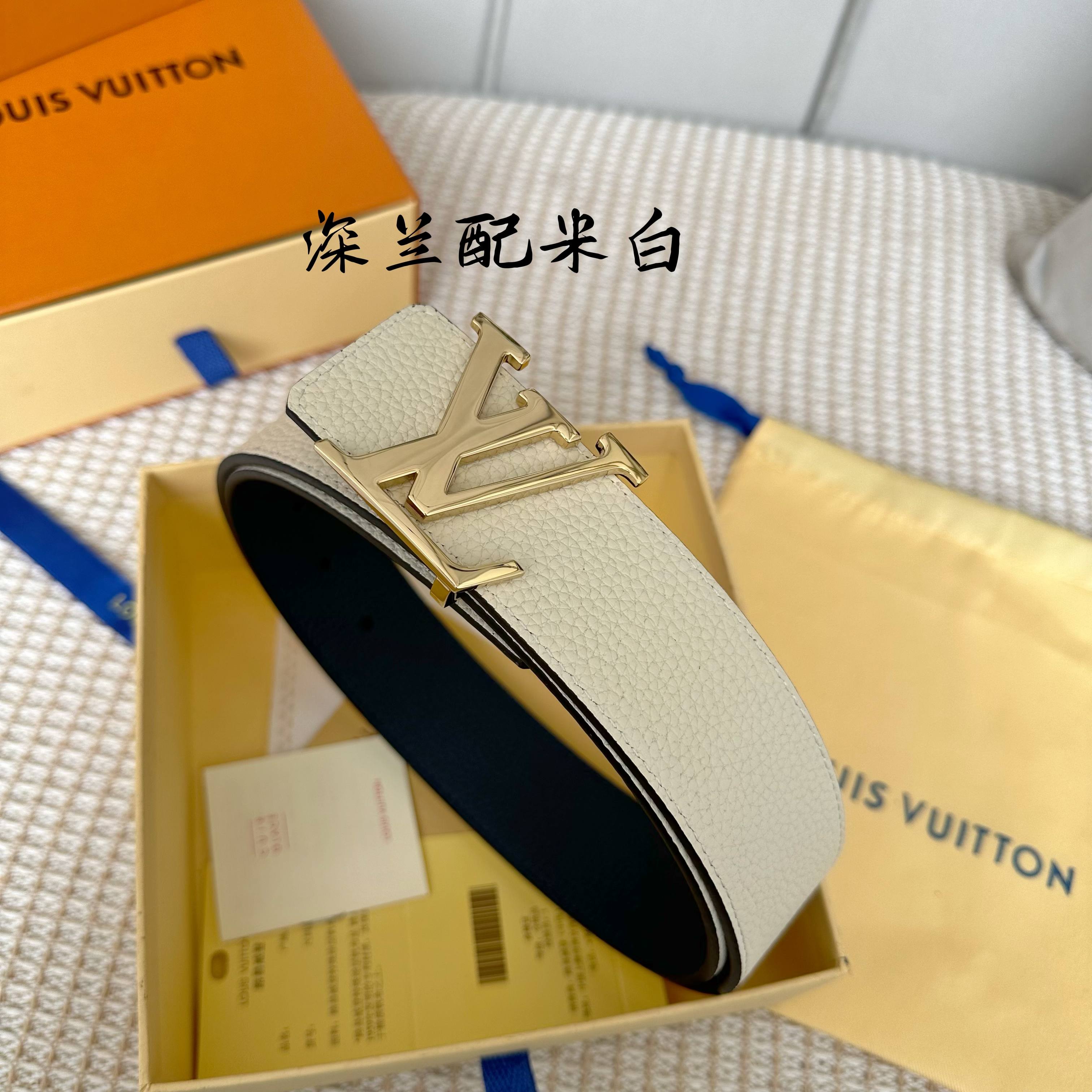 Louis Vuitton Reversible 40mm Leather Belt - Togo Textured with Logo Buckle