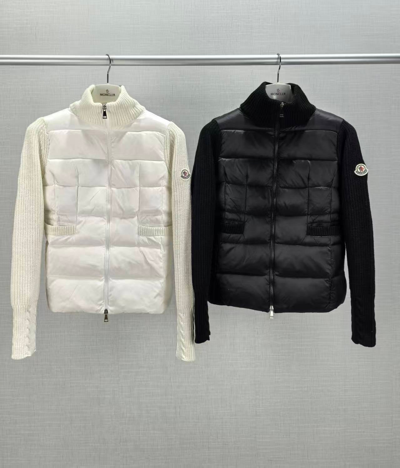 Moncler Women's Logo Long-Sleeved Hooded Down Jacket - M30