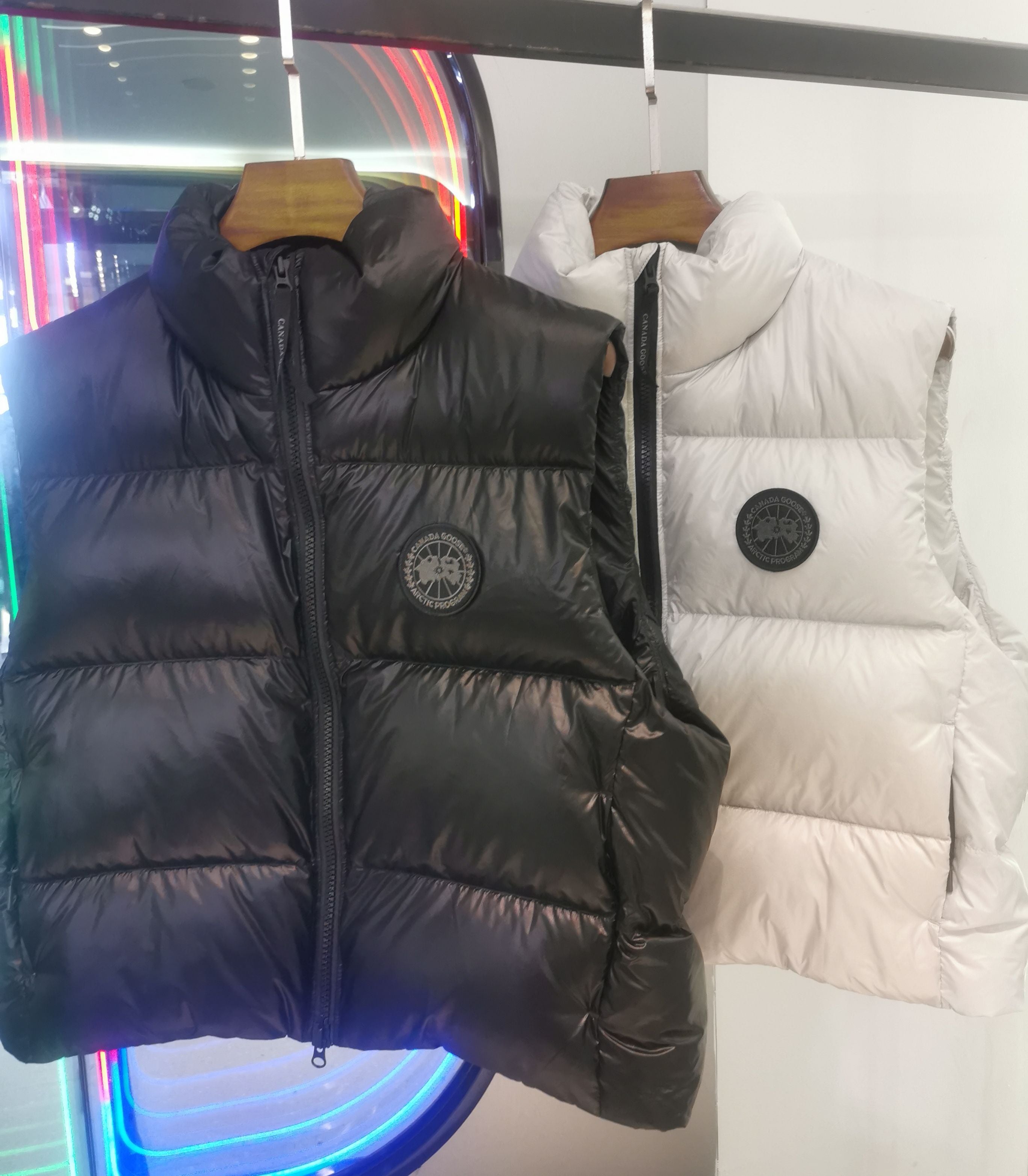 ** Canada Goose Cypress Puffer Women's Down Vest - Lightweight & Versatile

**