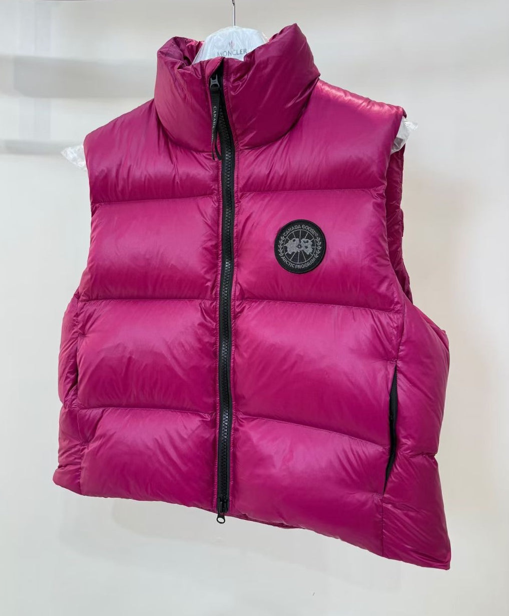 Canada Goose Cypress Puffer Down Vest for Women - Lightweight & Versatile