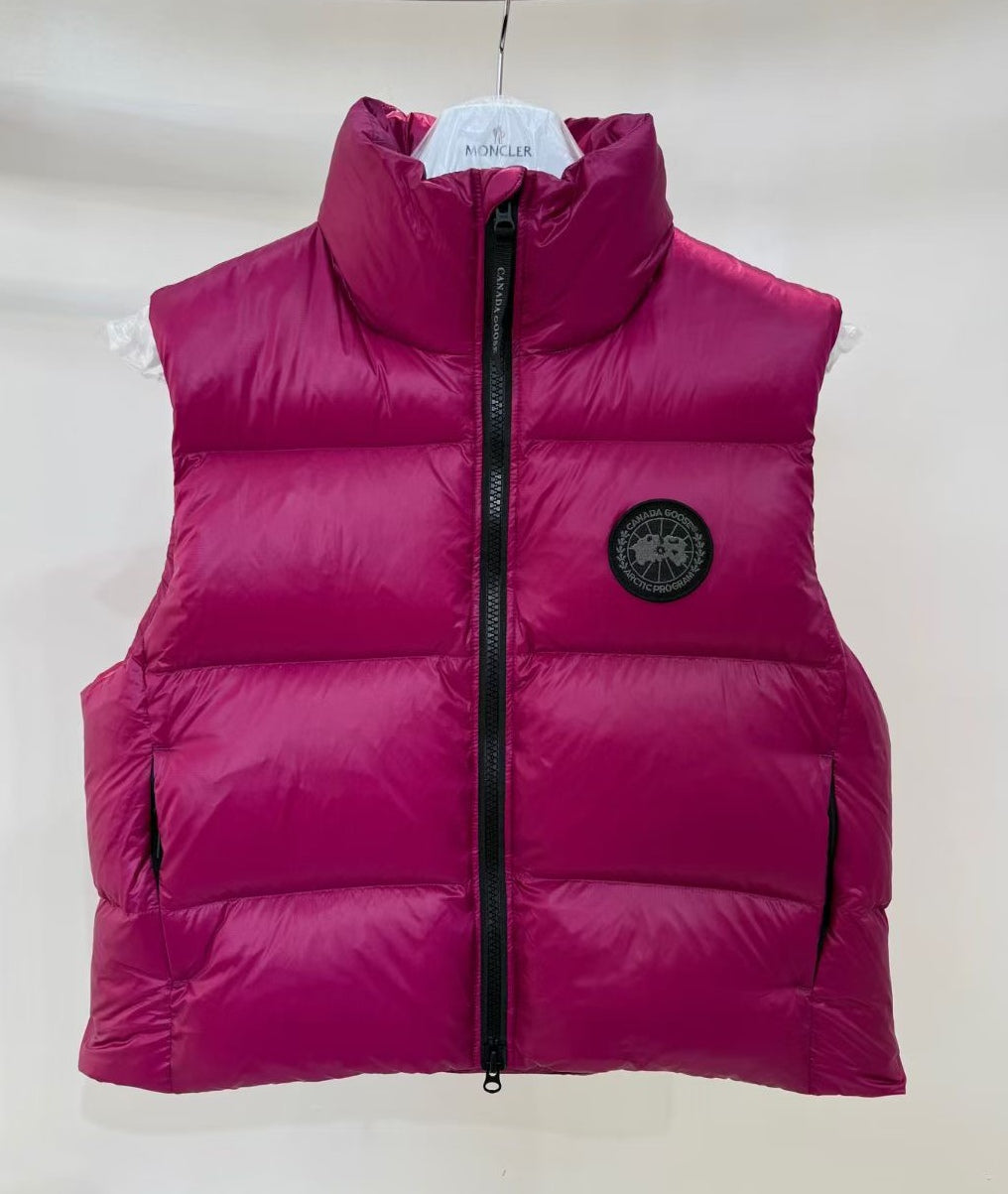Canada Goose Cypress Puffer Down Vest for Women - Lightweight & Versatile