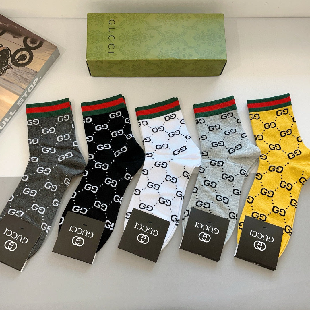 Gucci Mid-Calf Men's Socks - Pure Cotton, Classic Double G Design