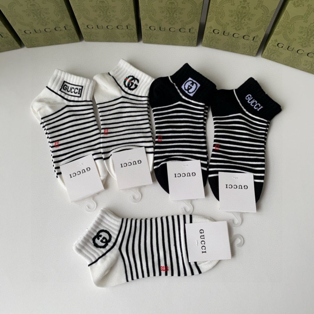 Gucci Pile Socks - Five Pairs in Stylish Packaging