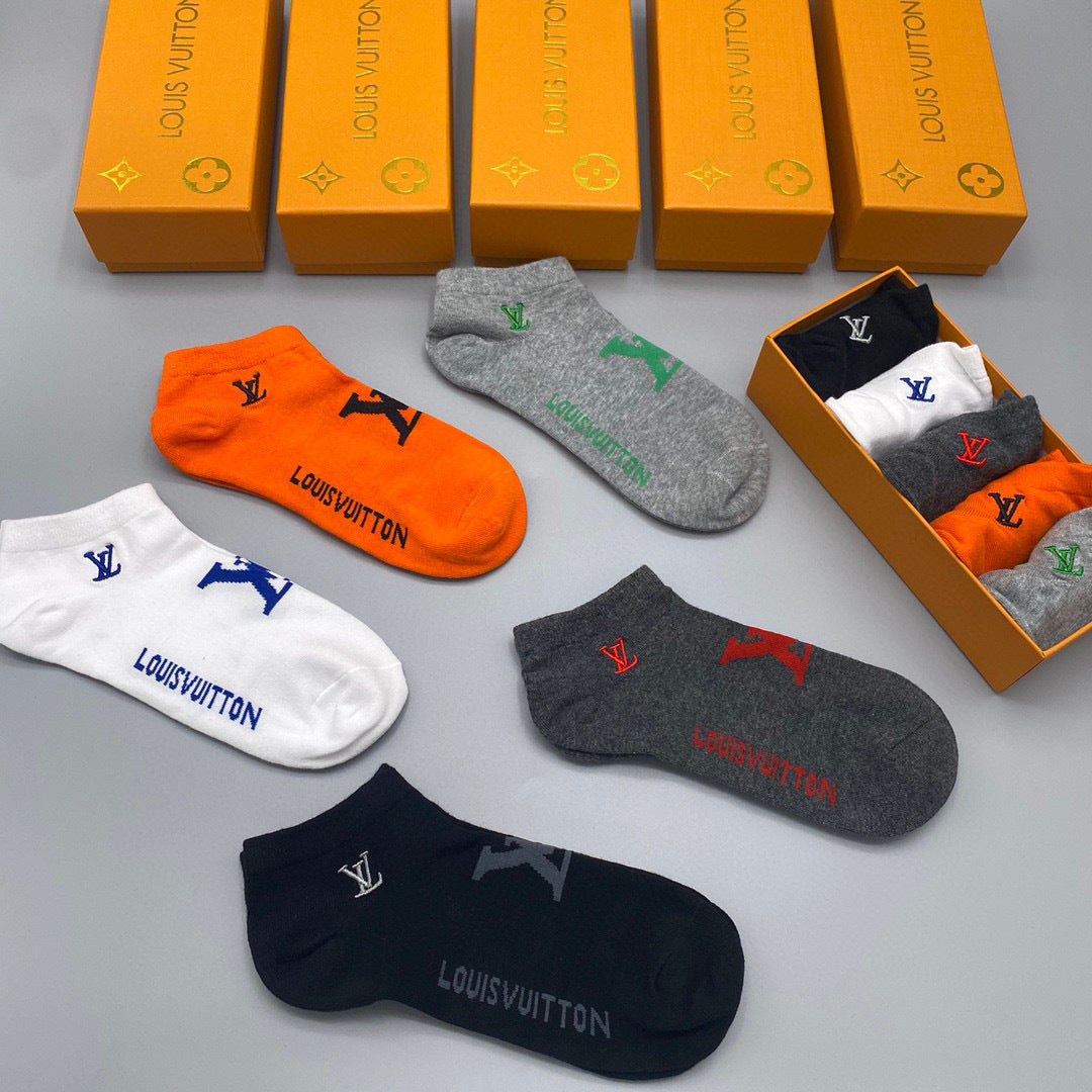 Louis Vuitton Short and Medium Tube Socks - 5 Pairs Gift Box