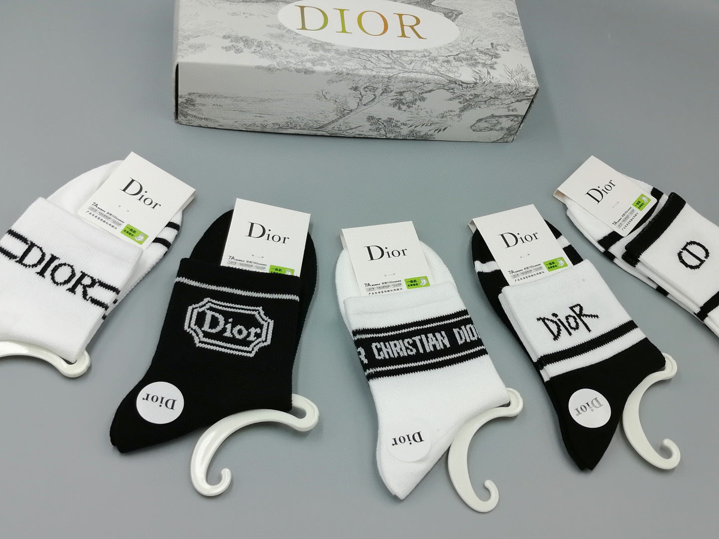 DIOR Luxury Mid-Length Pile Socks - 5-Pair Set