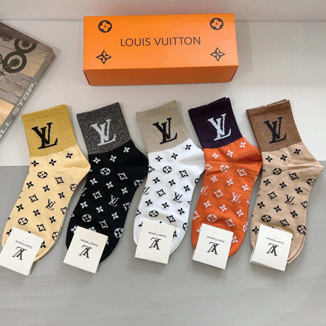Luxury Louis Vuitton Mid-Calf Socks - 5 Pairs