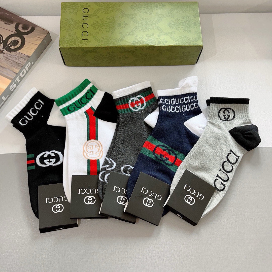 Gucci Unisex Mid-Calf Cotton Socks - Stylish & Versatile