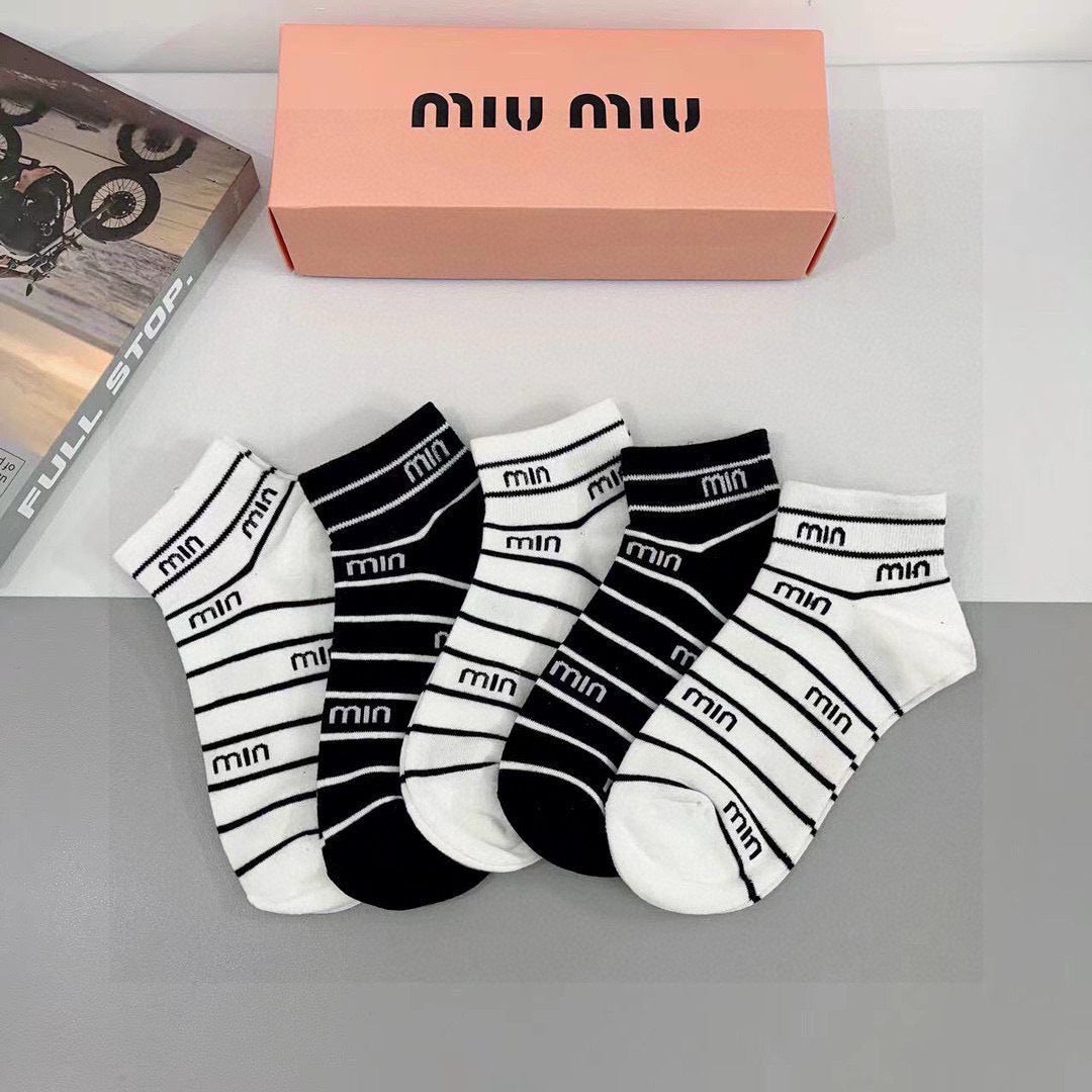 Miu Miu Celebrity-Approved Cotton Mid-Calf Socks - 5 Pairs