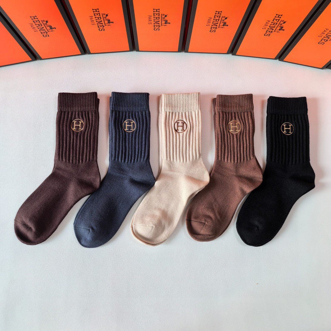 HermÃ¨s Cashmere Mid-Length Pile Socks - 5 Pairs