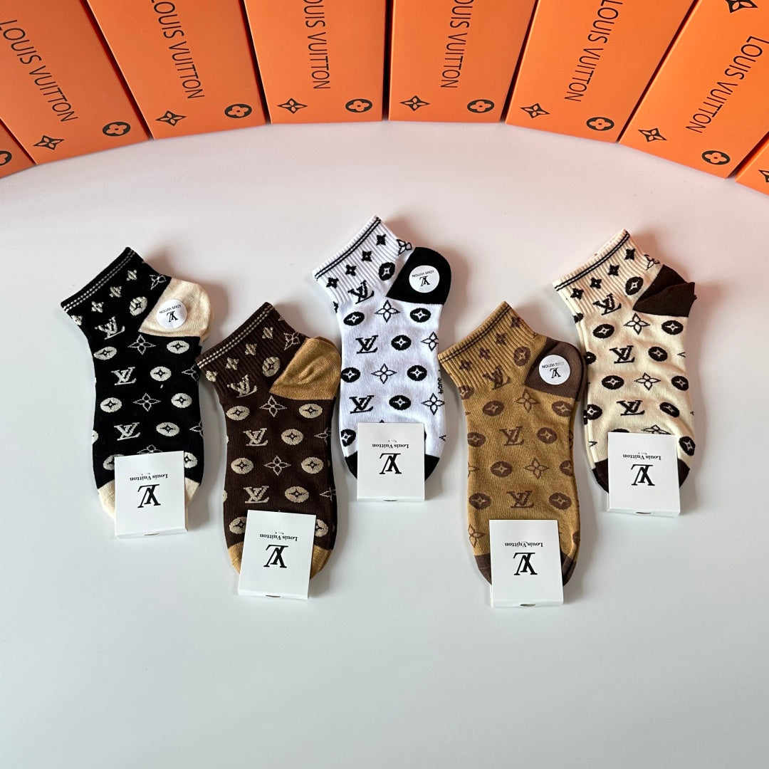 Louis Vuitton Classic Short & Medium Pile Socks - 5 Pairs Gift Box