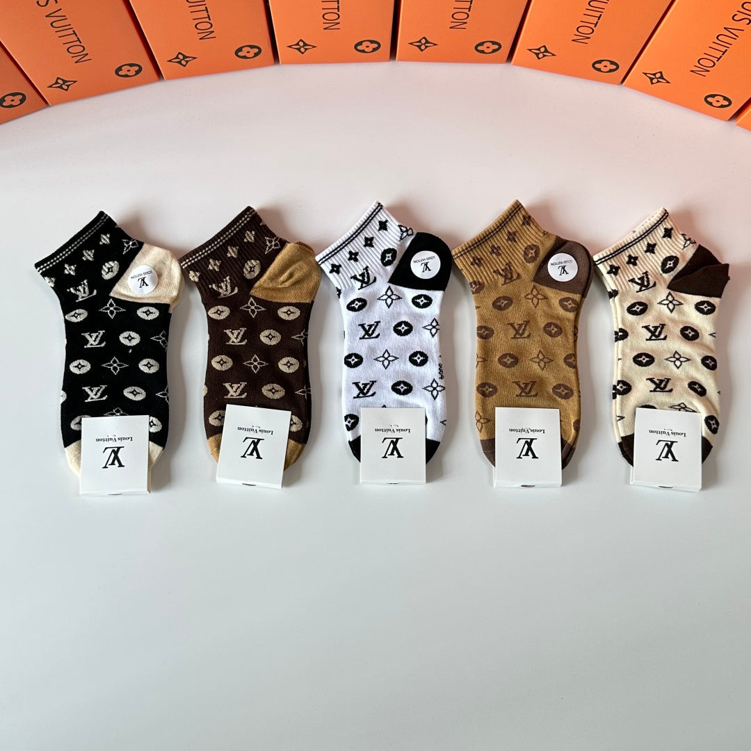 Louis Vuitton Classic Short & Medium Pile Socks - 5 Pairs Gift Box