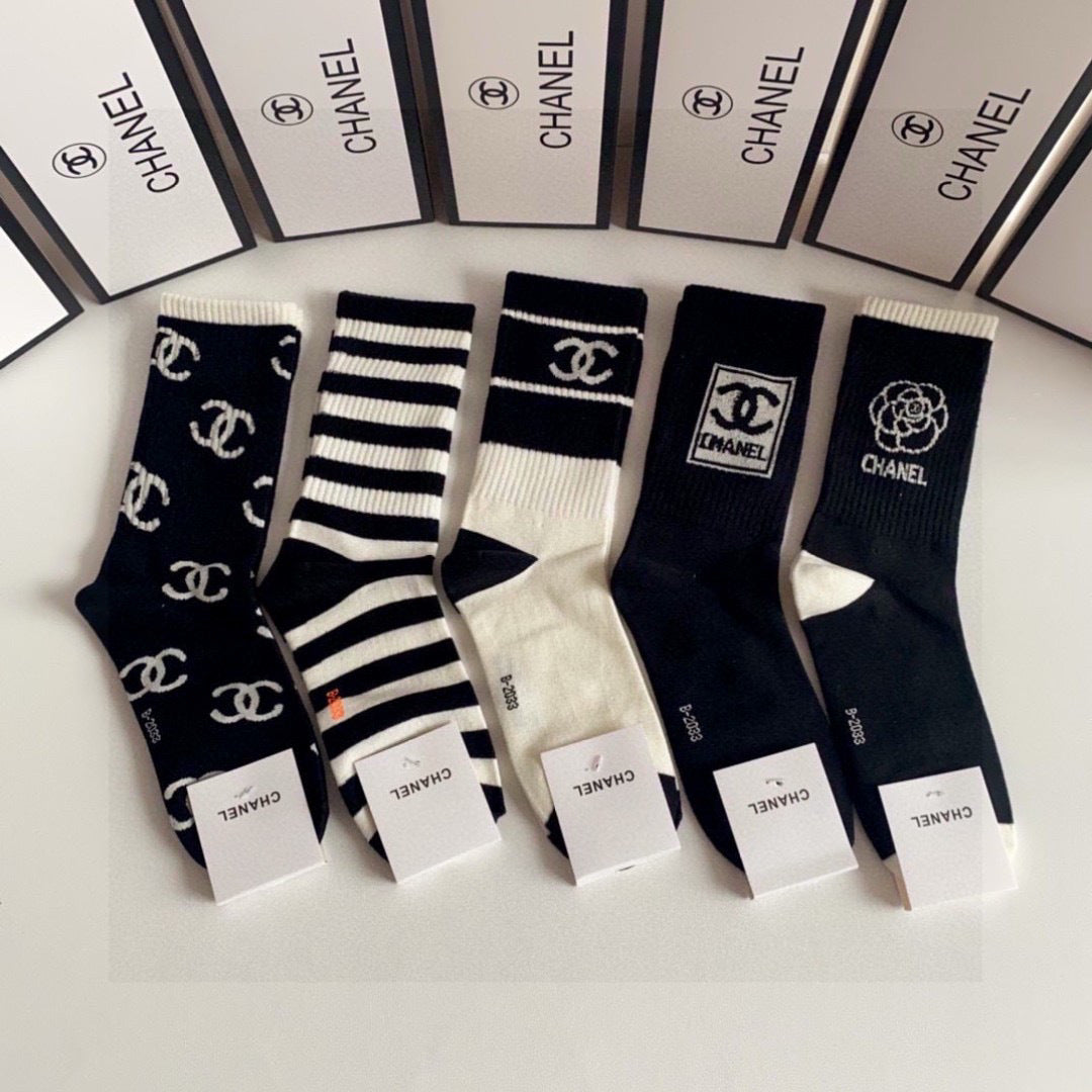 Chanel Mid-Length Pile Socks - 5 Pairs Gift Box