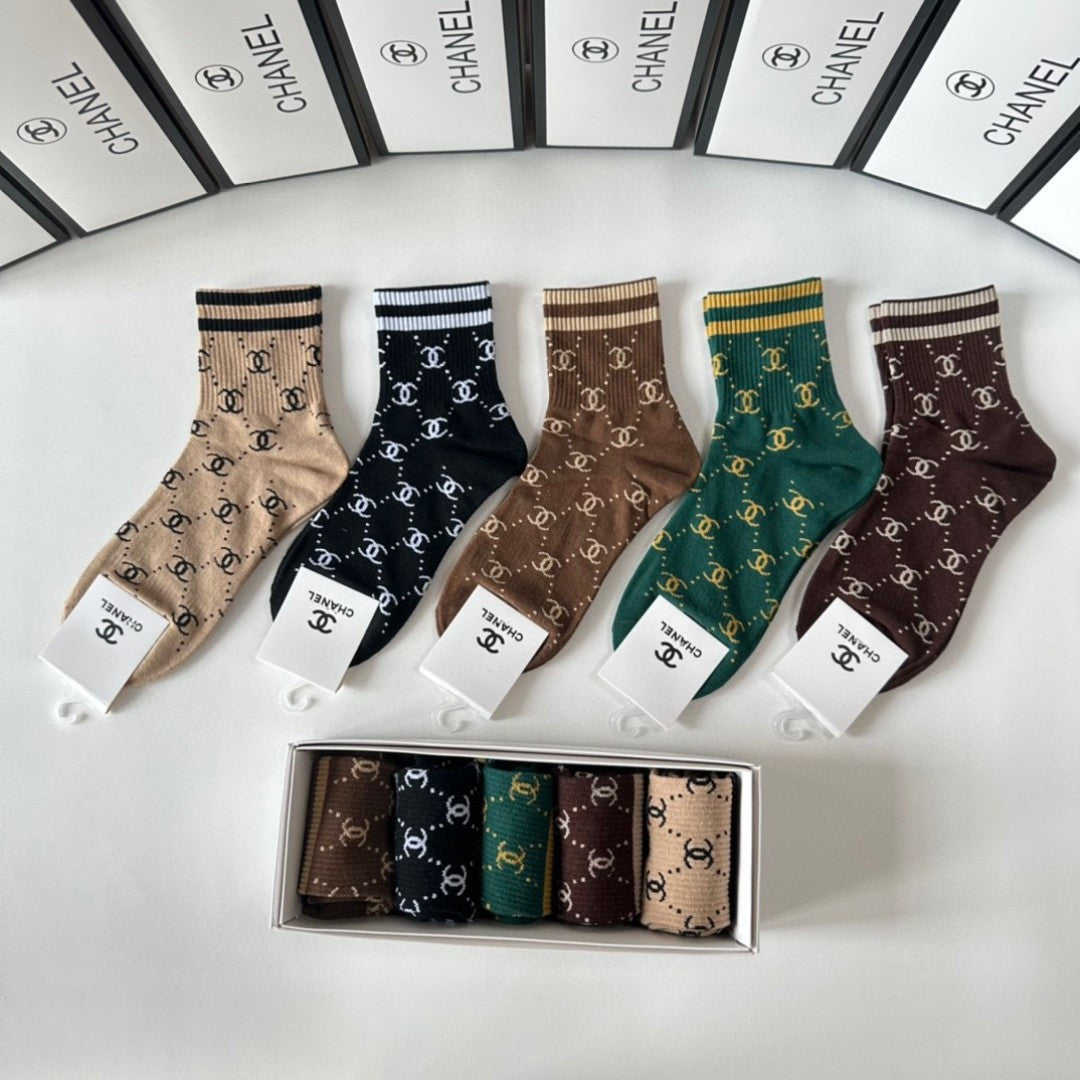 Chanel Mid-Length Pile Socks - 5 Pairs Gift Set