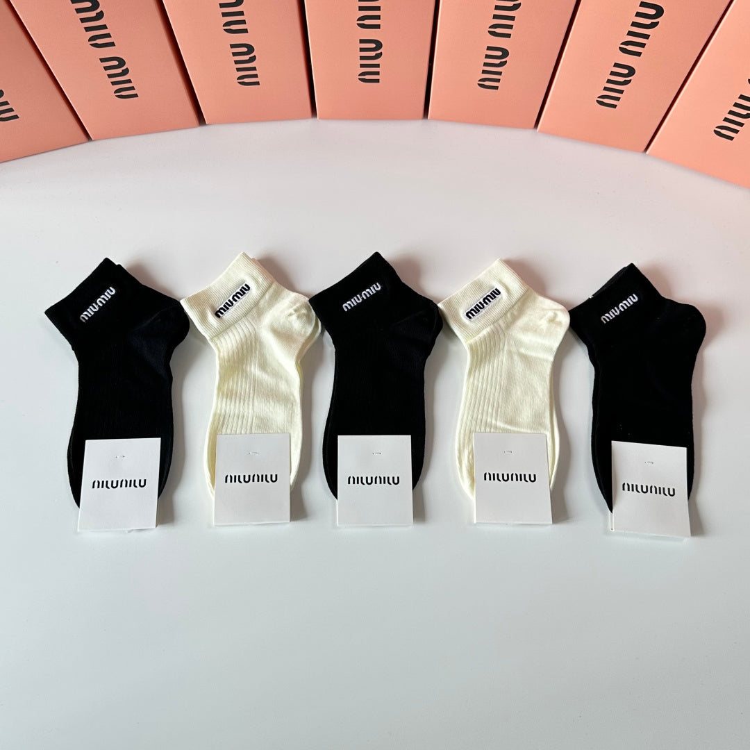 MiuMiu Embroidered Medium & Short Socks - 5 Pair Set