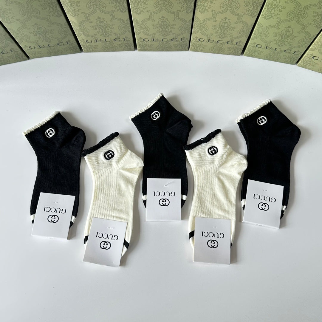 Gucci Embroidered Classic Pile Socks - Set of 5