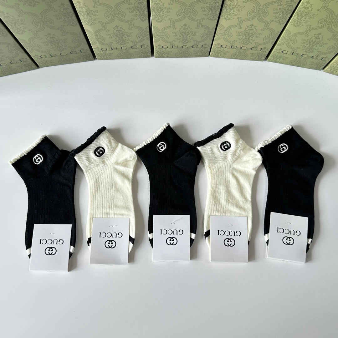 Gucci Embroidered Classic Pile Socks - Set of 5