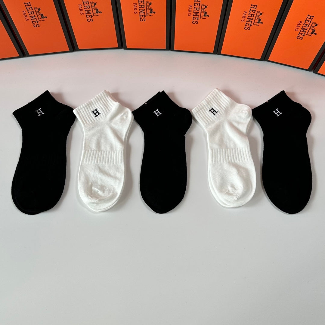 Hermes Embroidered Mid-Calf Socks - 5 Pairs