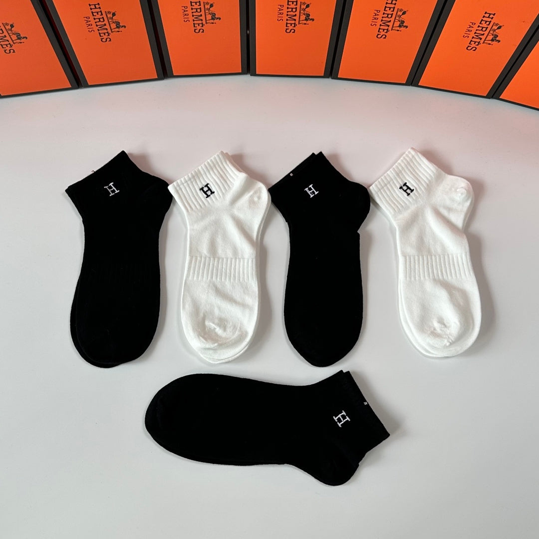 Hermes Embroidered Mid-Calf Socks - 5 Pairs