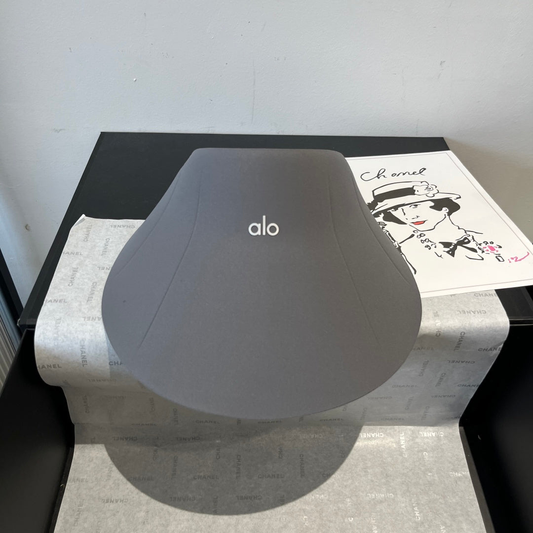 Trendy Alo Duck Tongue Empty Top