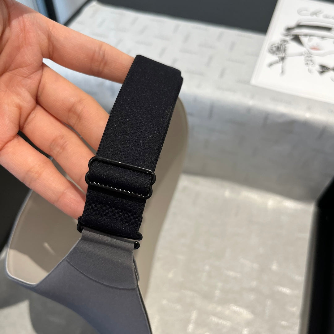 Trendy Alo Duck Tongue Hat - Stylish and Versatile