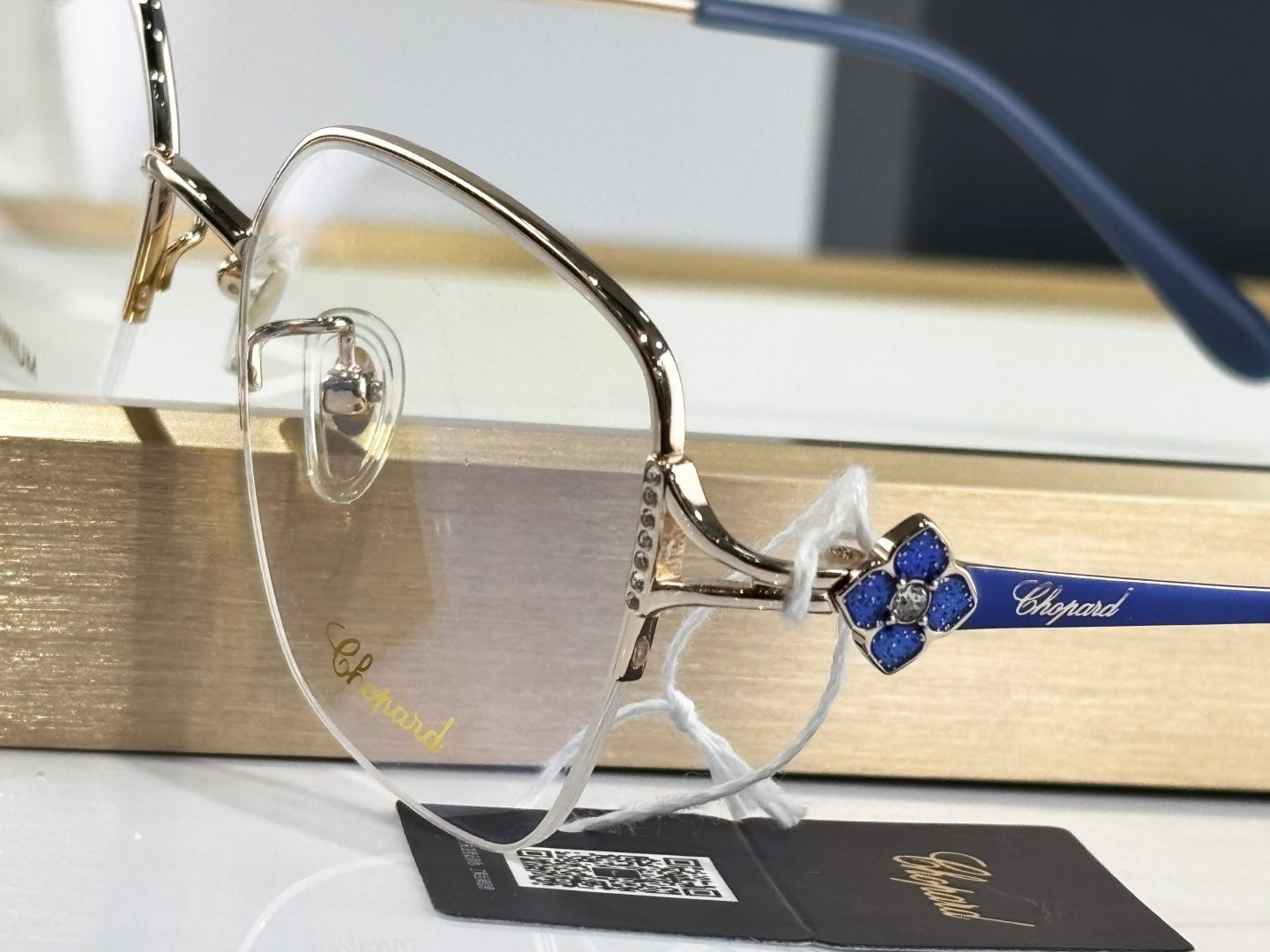 Chopar VCHL71J Titanium Eyewear - Stylish and Durable