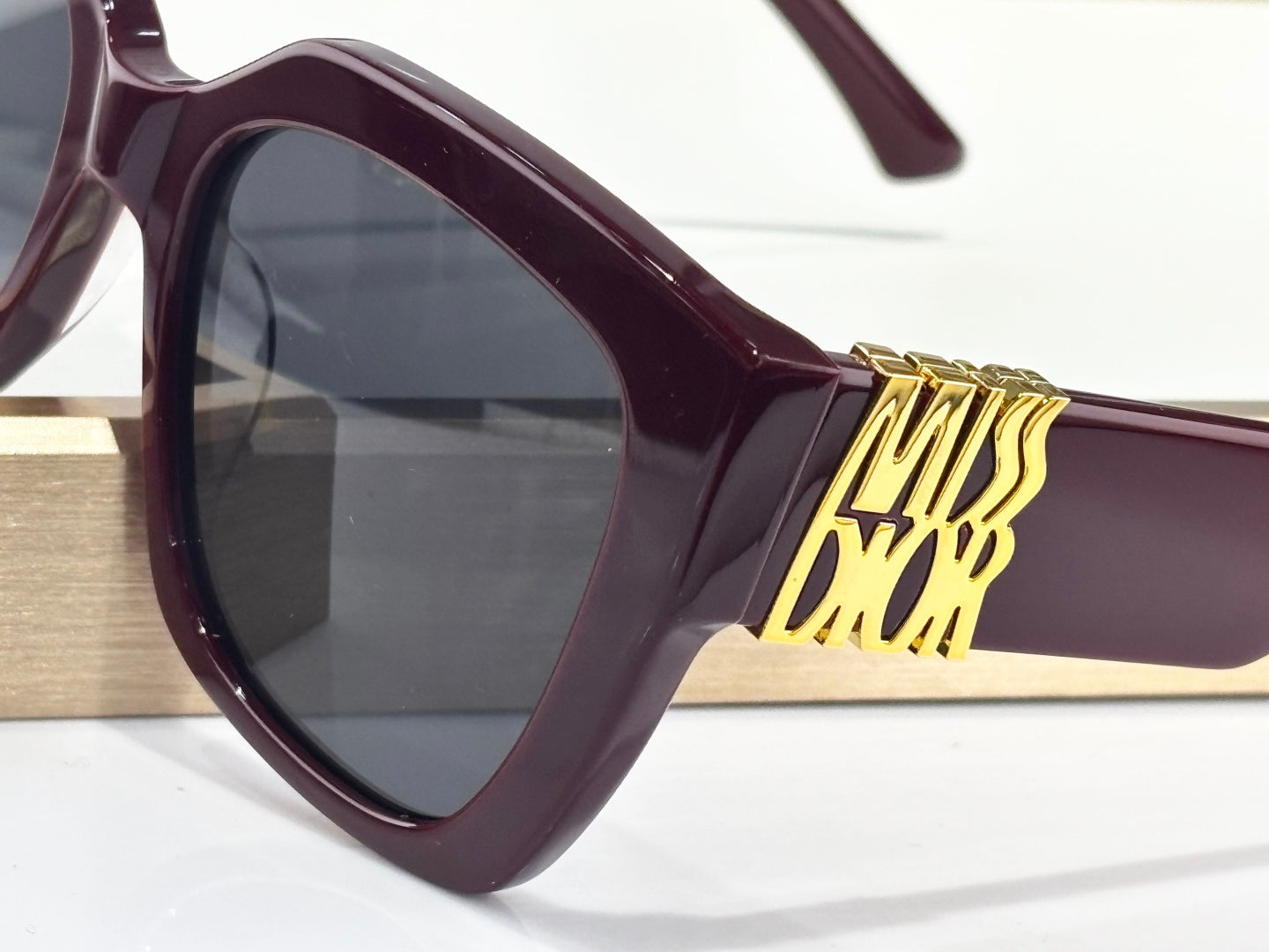 Miss Dior S2F Sunglasses - New Color Edition, Size 55-22-140