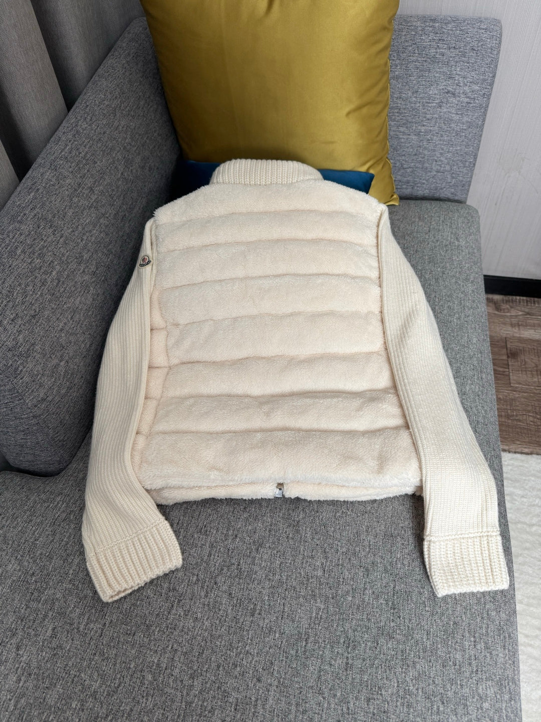 Women's Moncler Teddy Velvet Zipper Cardigan - Pink, White, Gray (S-XL)