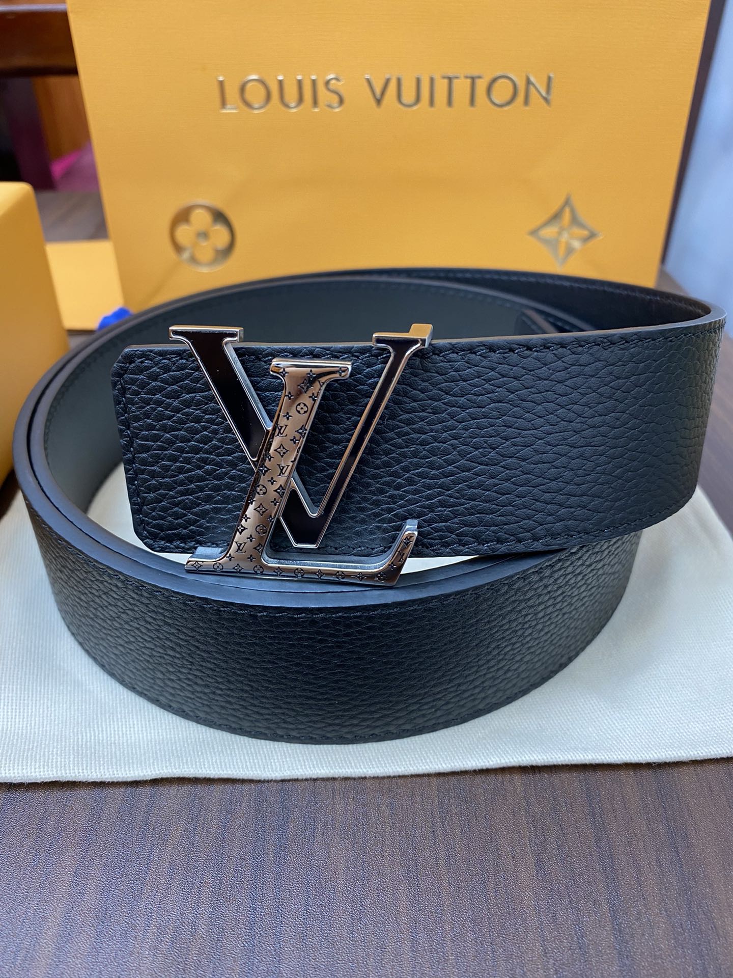Genuine LV OEM Leather Goods with Integrated Casting Hardware - 4.0 Width