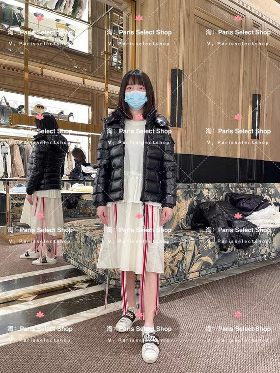 Faye Wong Inspired Women's Short Waist Down Jacket - Classic Black