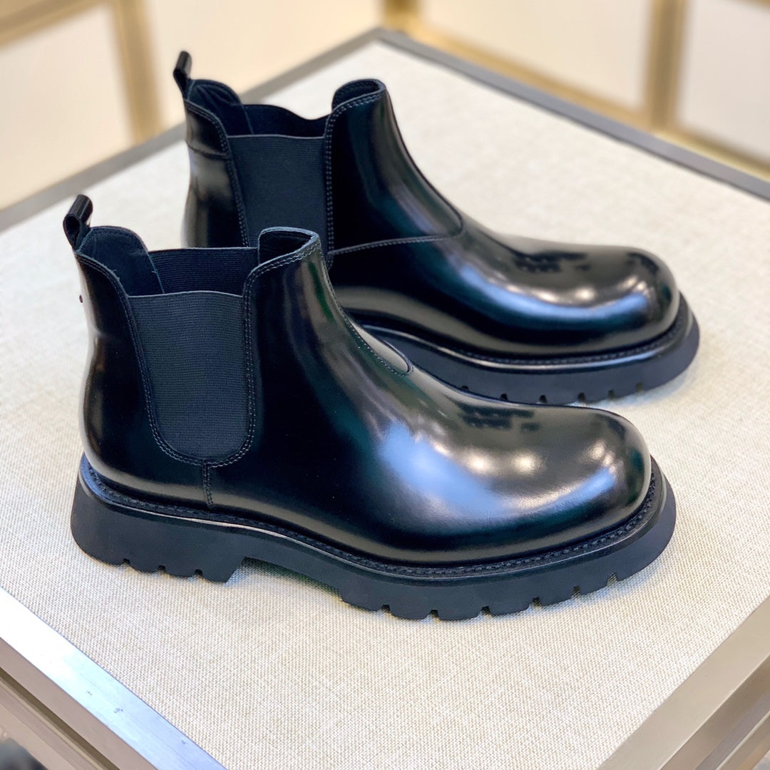 PRADA Classic Round Toe Men's Boots - High-Quality Leather