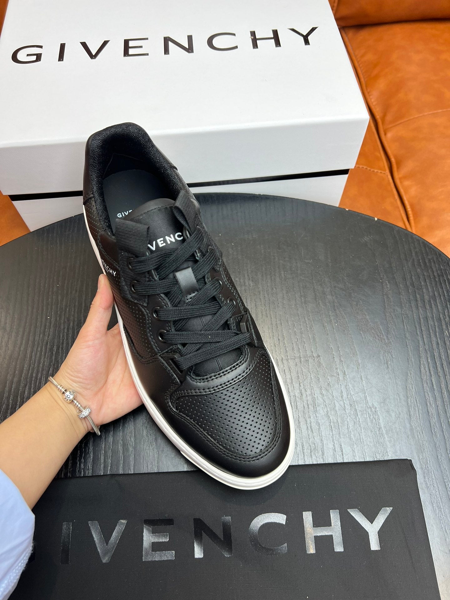 Givenchy Wing Low-Top Men's Sneakers - Luxury & Comfort