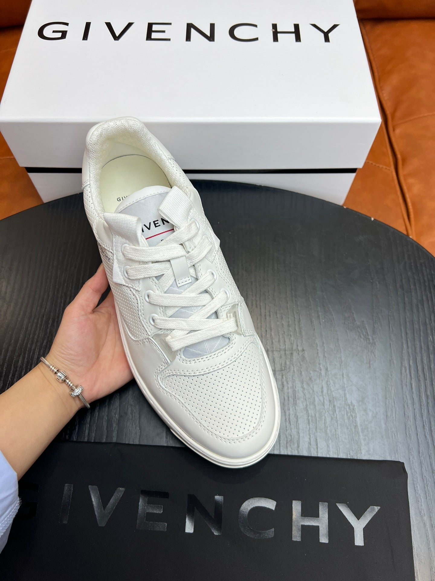 Givenchy Men's Wing Low-Top Sneakers - Luxury Comfort and Style