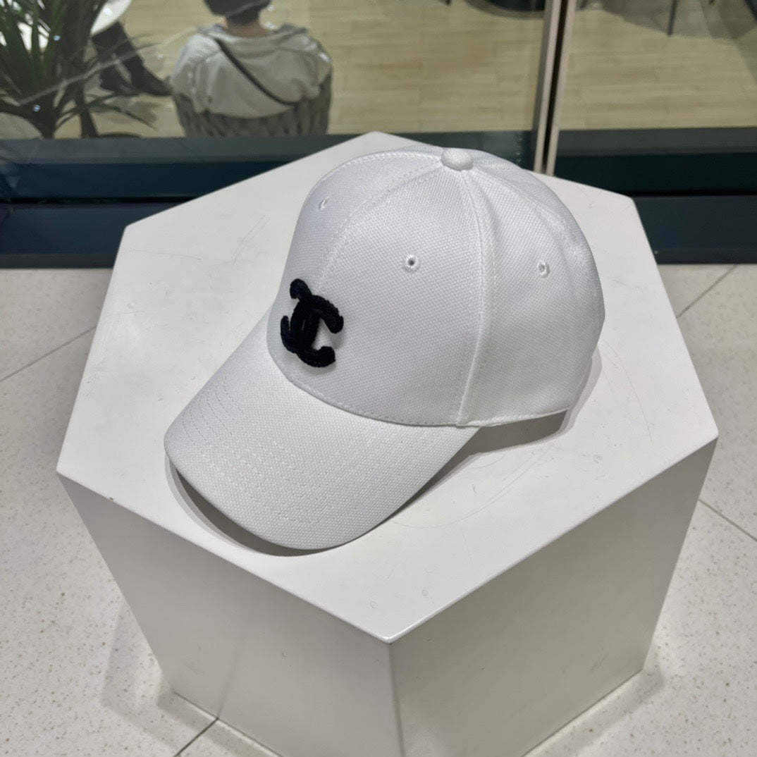 2023 CHANEL Spring/Summer Original Baseball Cap - Stylish & Chic