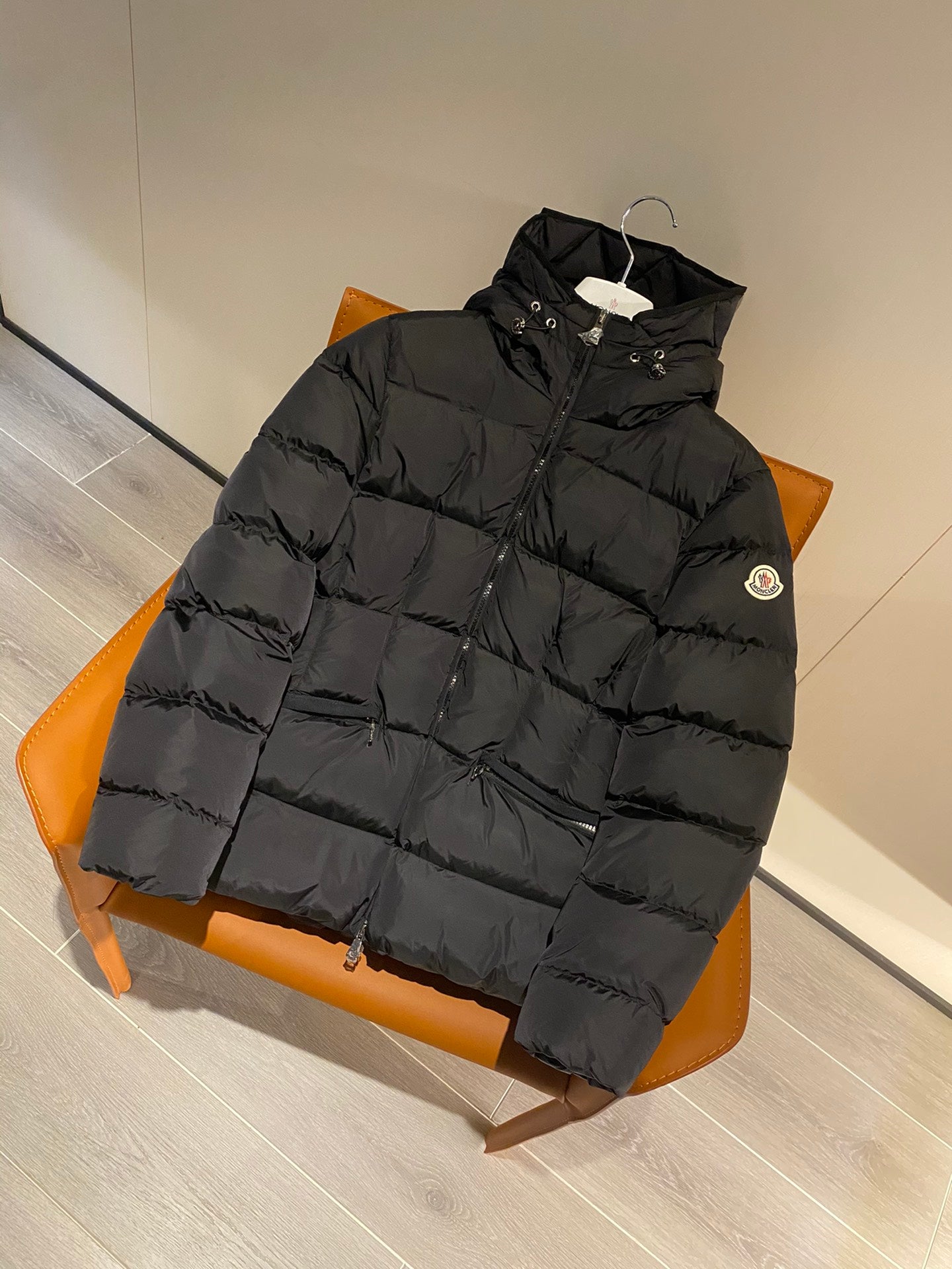 Moncler Avoce Women's Slim-Fit Down Jacket - Autumn/Winter Collection