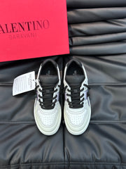 Valentin One Stud Thick-Soled Height-Increasing Sneakers