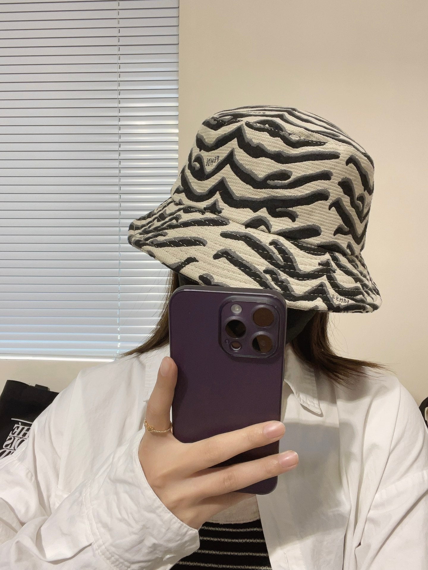 FENFI Fendi 2024 New Counter Model Bucket Hat