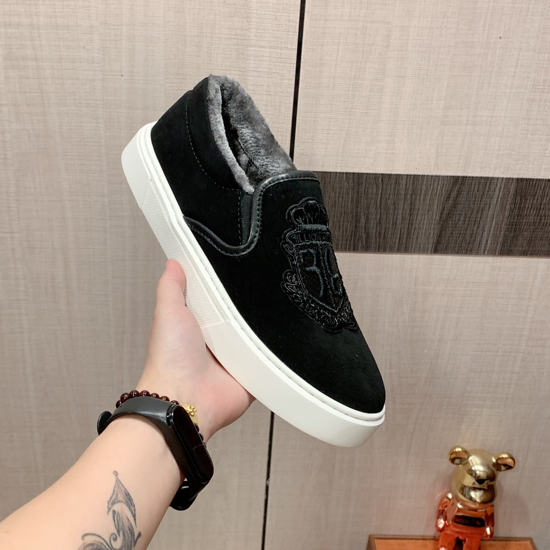 Luxury Velvet Casual Shoes by GUCCI â€“ Breathable & Comfortable
